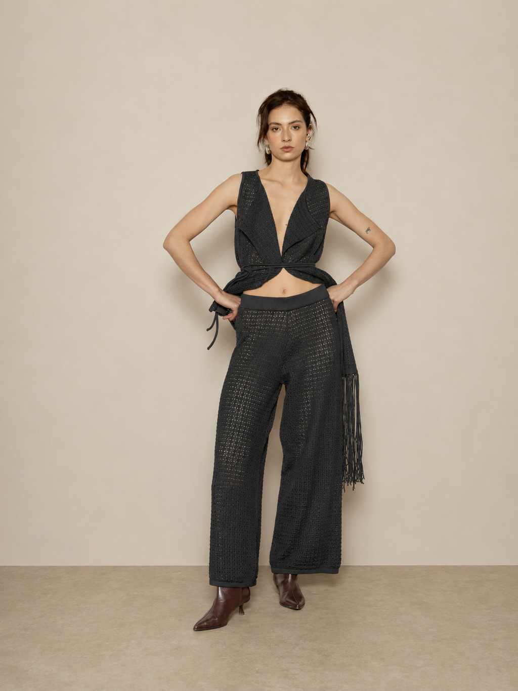 PANTALÓN RAÍCES NEGRO