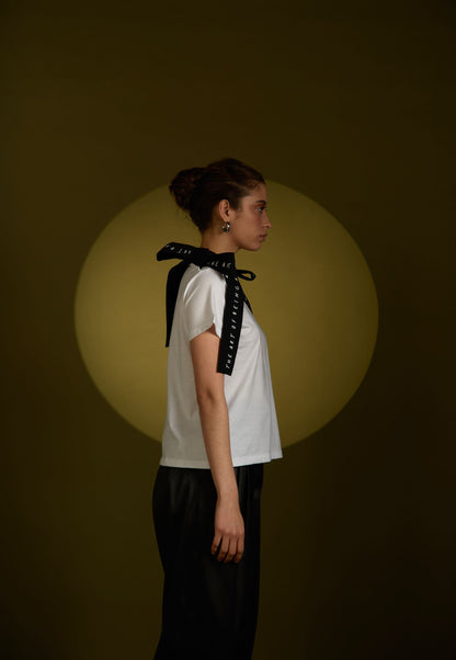 Camiseta lazos negros