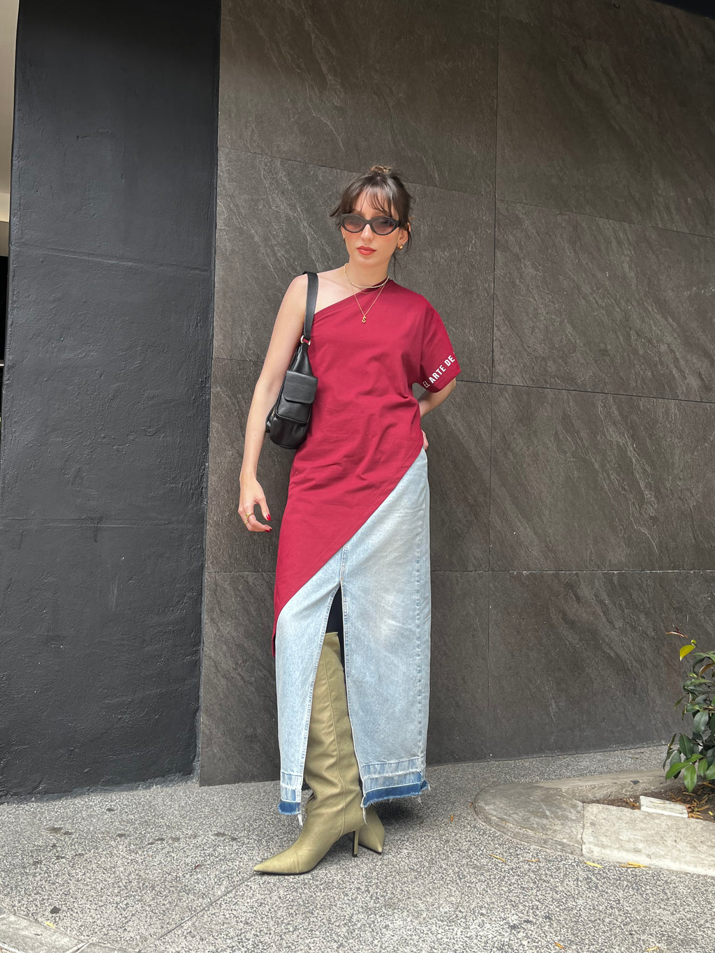 Burgundy atrevida T-shirt