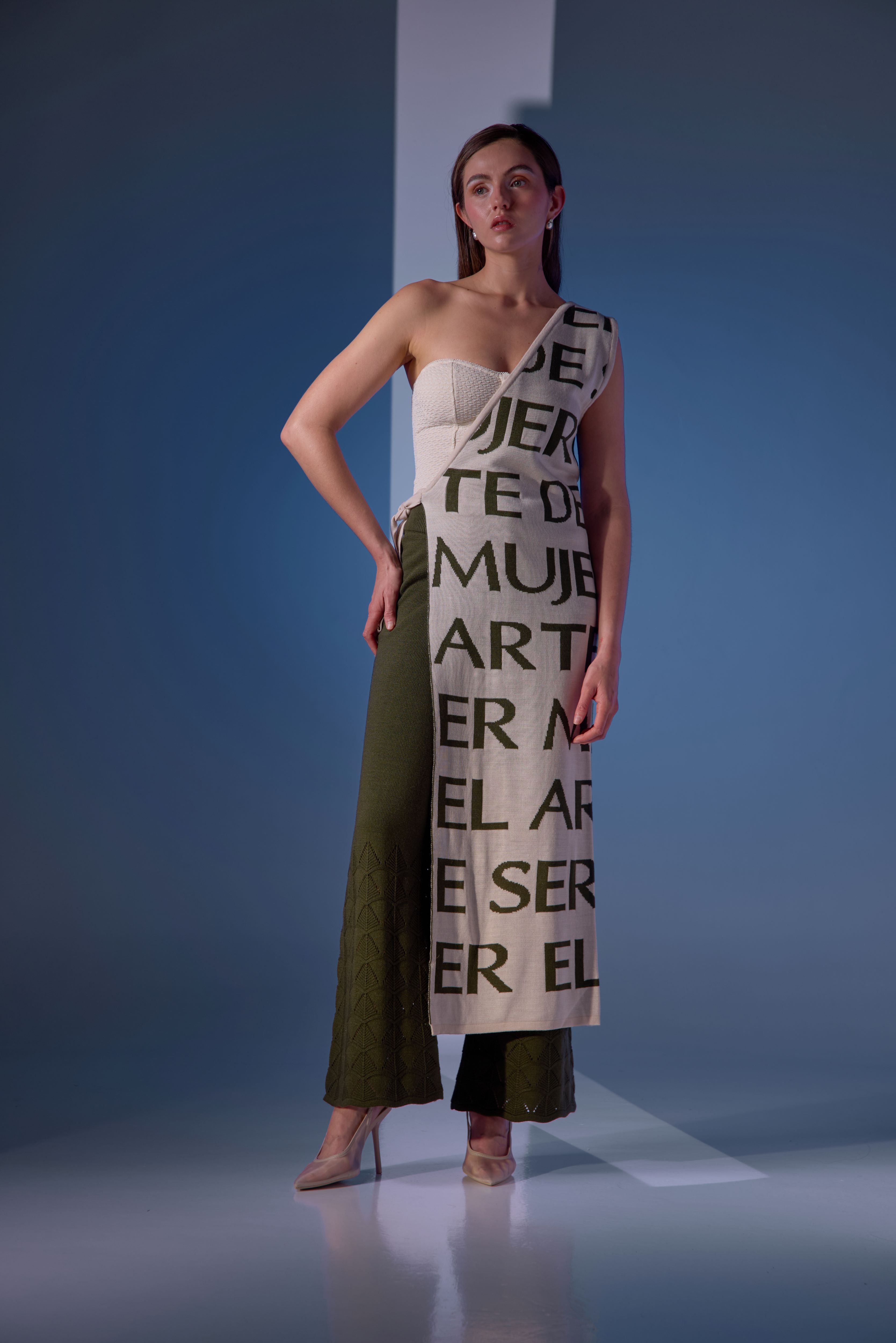Two-fold long accessory