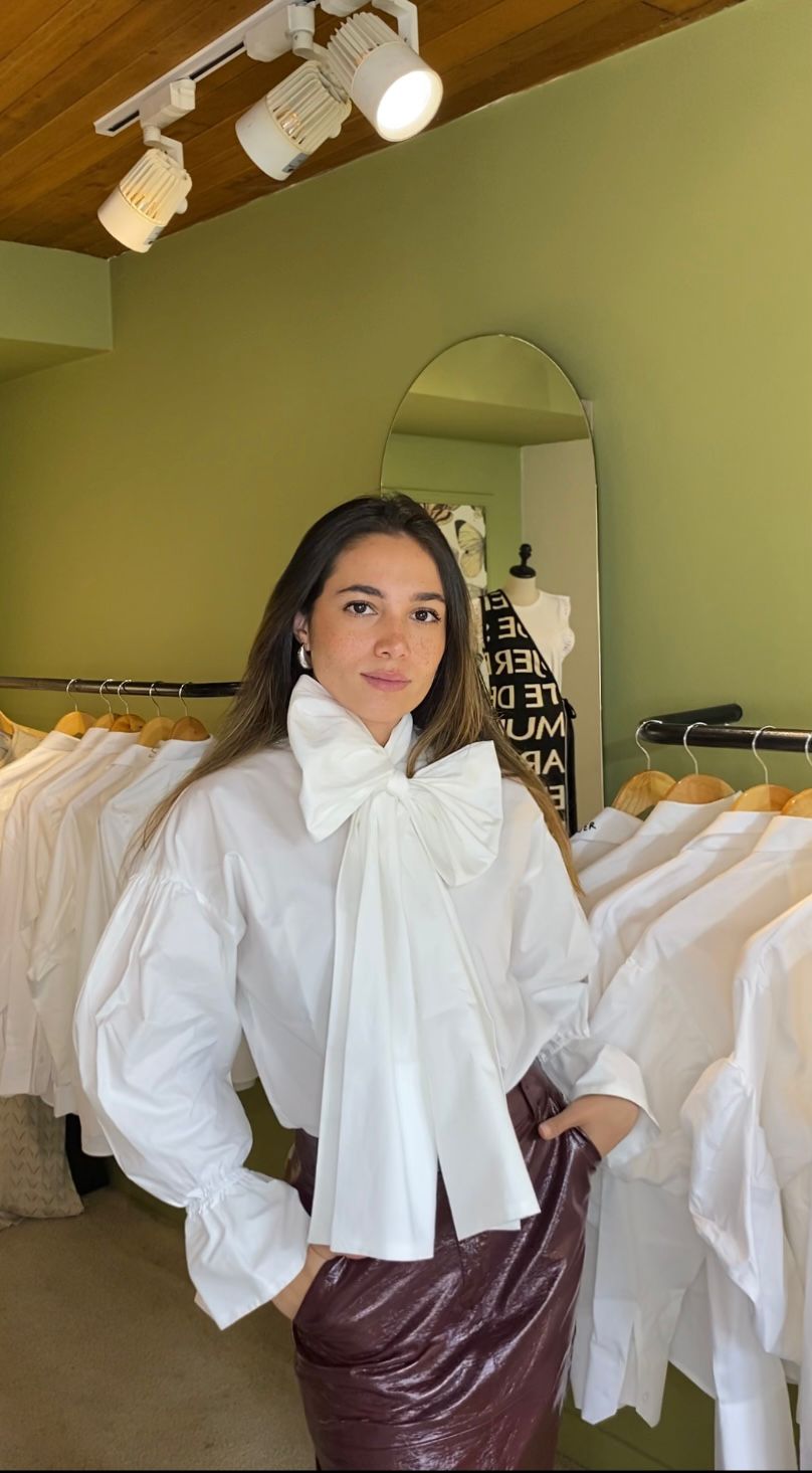 Camisa inoportuna Blanca